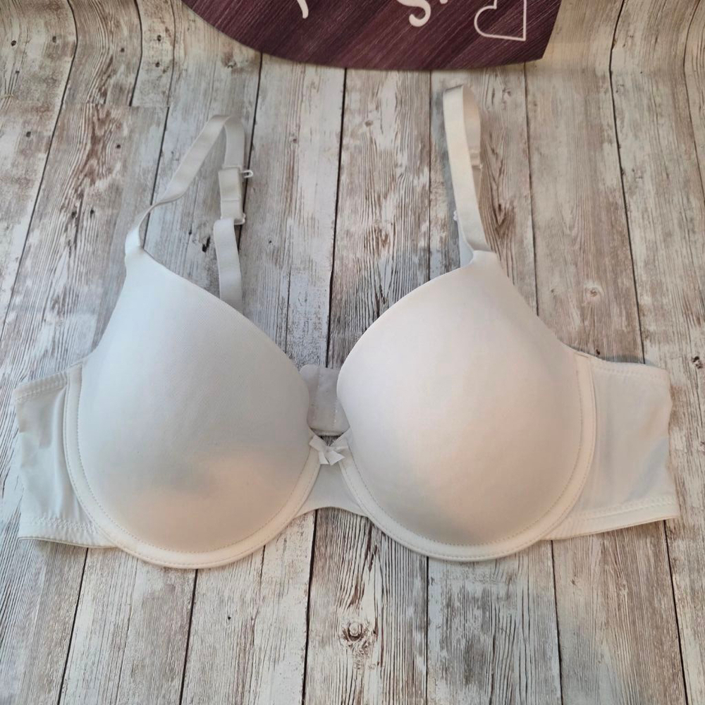 Women's Auden Bra Size 38B White